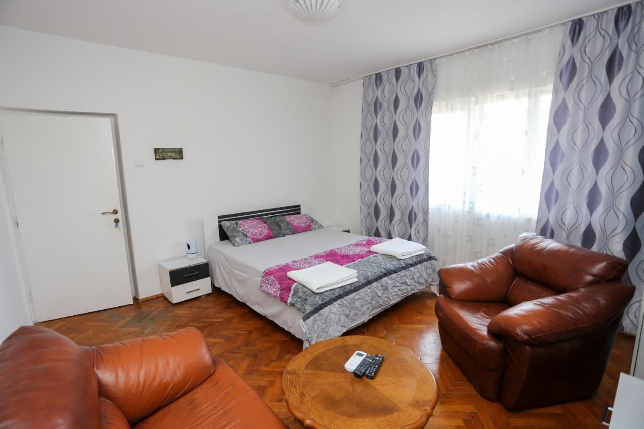 Smjestaj Djurdjevic Apartment Herceg Novi Bagian luar foto